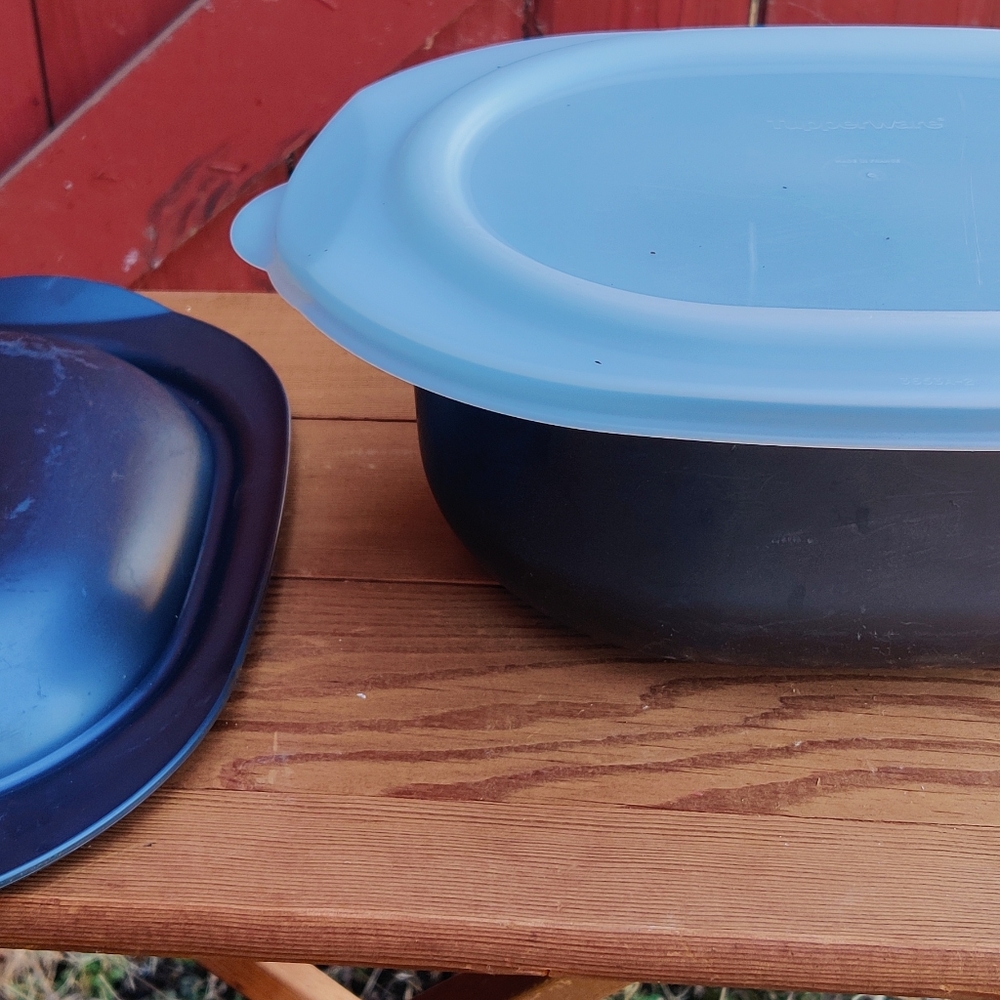 Tupperware - Picture 3 of 4